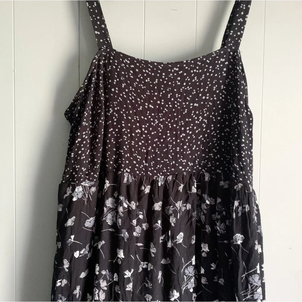 TERRA & SKY Women's Plus Twin Printed Tiered Maxi Dress
Size XXL (20W-22W) - Picture 3 of 10